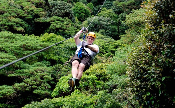Inventor canadiense recupera la patente del popular canopy en Costa Rica