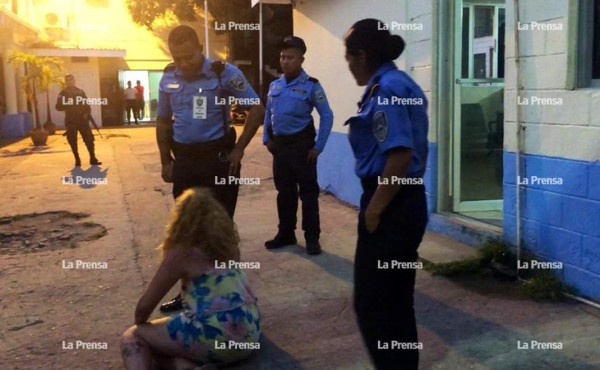 Detienen a mujer por supuesto abandono de su hija en vehículo&nbsp;&nbsp;