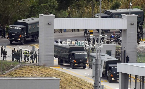Con extrema seguridad recibieron en El Pozo a los temibles pandilleros