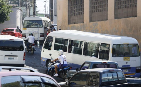 Con siete rutas se inició el pilotaje del transporte urbano en Tegucigalpa