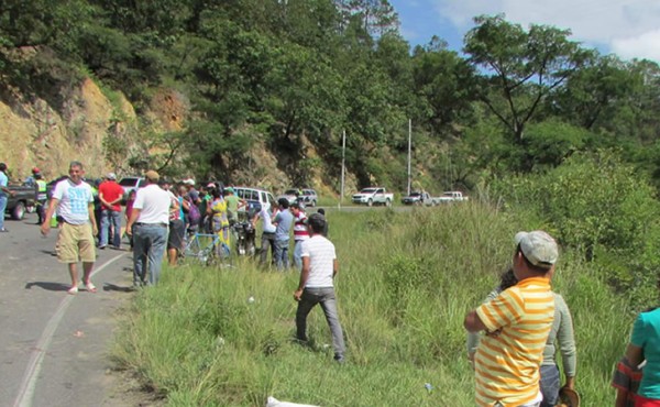 Dos muertos y un niño herido en accidente en Danlí