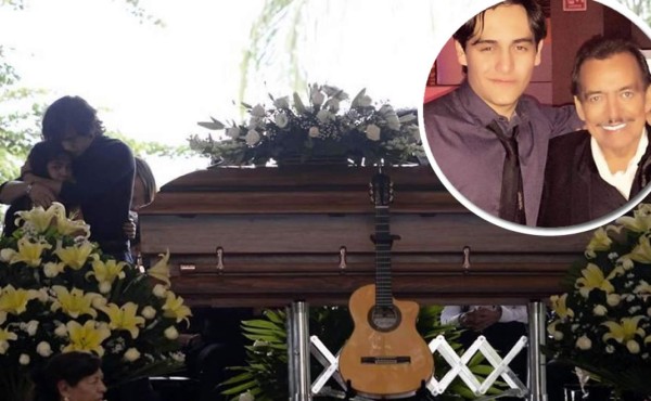 Revelan en brazos de quién murió Joan Sebastian