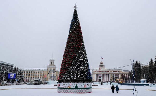 Escándalo en Rusia por un árbol de Navidad 'demasiado caro'