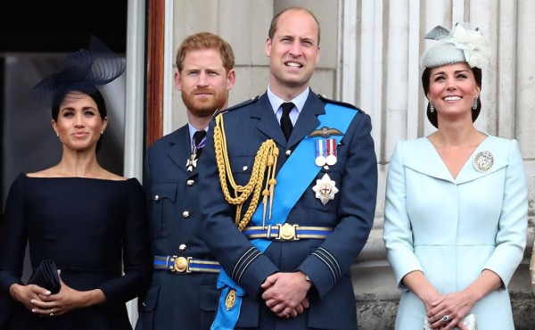 Harry y William se unen pese al 'Megxit' para negar noticia sobre su mala relación
