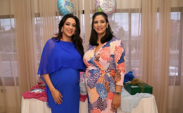 Cita maternal para las hermanas Elke y Tessa Stechmann