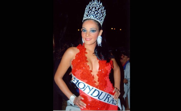 La hondureña Nathalia Casco es una de las favoritas de Nuestra Belleza Latina.