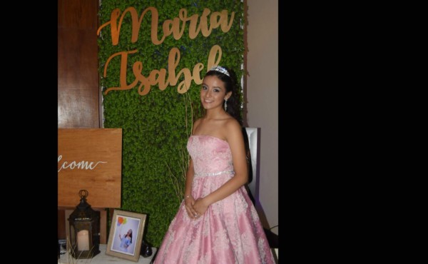 Quince años de María Isabel Rodríguez