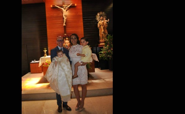 El bautizo de Sebastián Camarena López