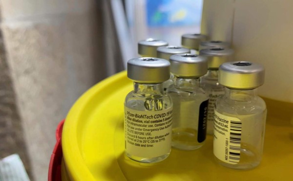 EEUU comienza el envío de millones de vacunas a países 'con necesidades'