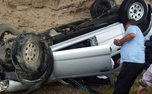 Director de la Diecp sobrevive a aparatoso accidente