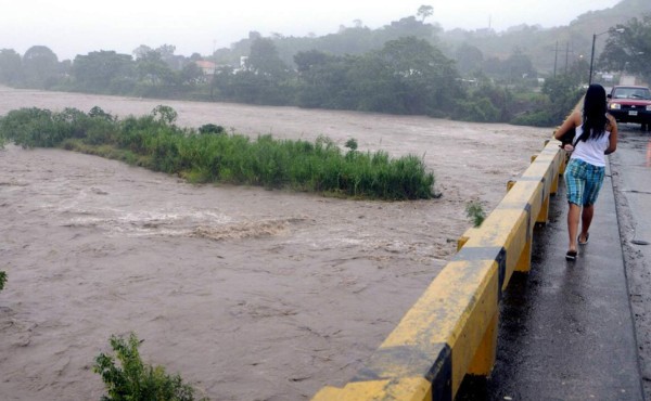 Alerta amarilla en Atlántida por fuertes lluvias