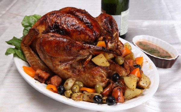 Pavo con relleno español y salsa de vino tinto