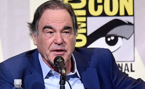 Oliver Stone critica a Obama por vigilancia