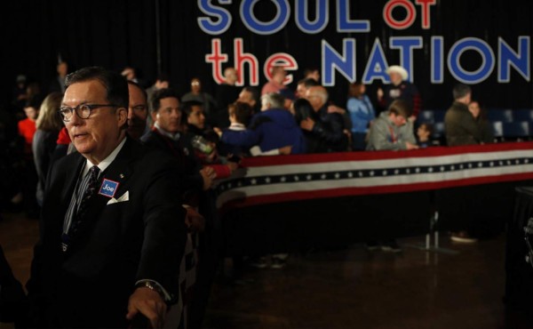 Aún se aguardan resultados tras fiasco en primarias demócratas de Iowa