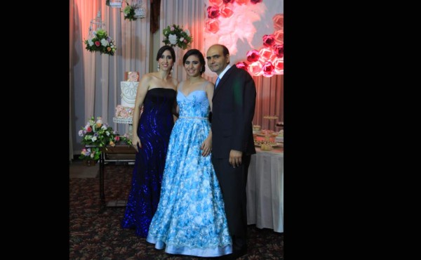 Quince años de Ginan Ivette Handal Canahuati