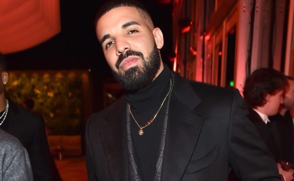 Drake demanda a mujer por difamación