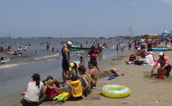 Aumentan males en la piel luego de las vacaciones de verano