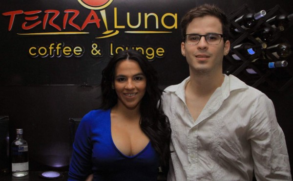 Inauguración de Terra Luna Coffee y Lounge