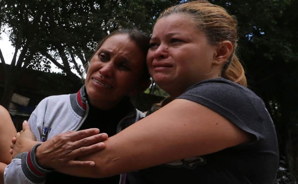 Taxista embiste a dos menores que jugaban en bicicleta en la colonia Ulloa