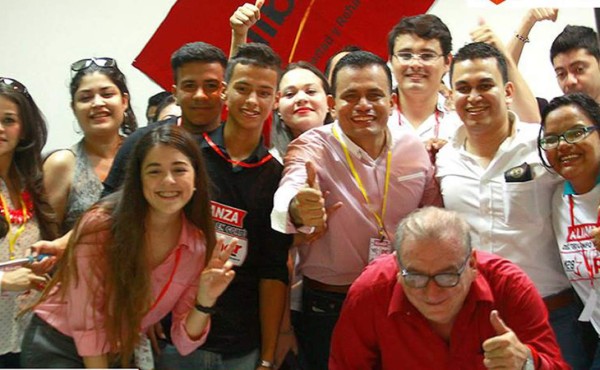 Toñito da a conocer su plan como candidato a la alcaldía