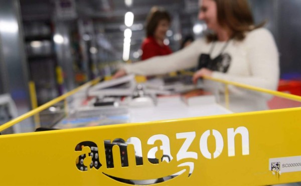 Amazon ofrece trabajo permanente a 125.000 empleados temporales