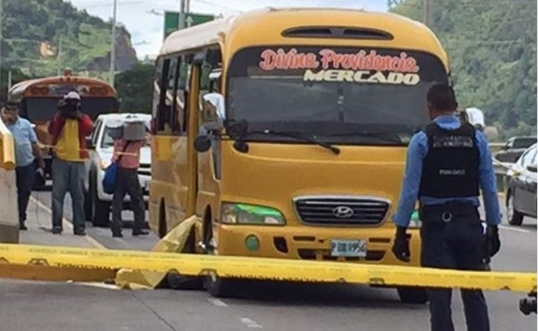 Dentro de bus matan a pasajero en Tegucigalpa
