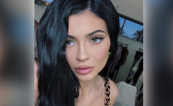 Kylie Jenner se venga del huevo que la ha destronado en Instagram