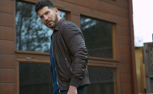 Jon Bernthal es pura furia en la pantalla