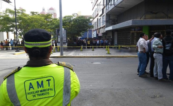 Matan a cambista de dólares en el parque central de San Pedro Sula