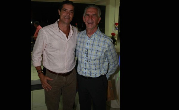 Fraternidad golfista brinda por los éxitos