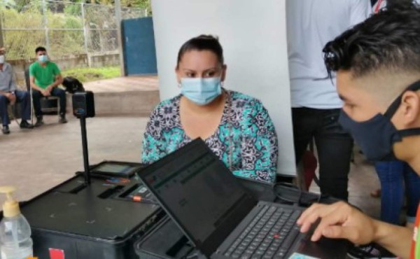 CNE aprueba que los que no se enrolaron voten en elecciones internas