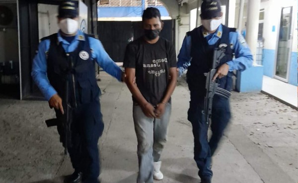 Cae presunto secuestrador que 'enamoraba' y ofrecía empleo a jovencitas en Facebook