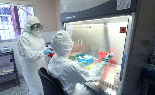 Aumentarían capacidad de diagnóstico con nuevo equipo para laboratorio de virología