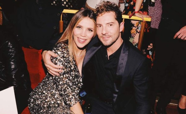 Rosanna Zanetti muestra su 'barrigota' de siete meses