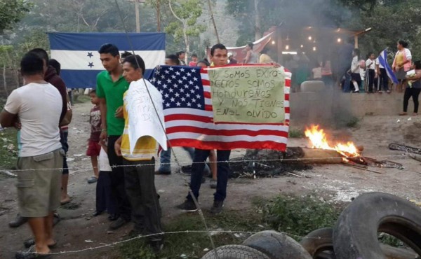 Desalojo pacífico a pobladores de terrenos de la Unah-VS