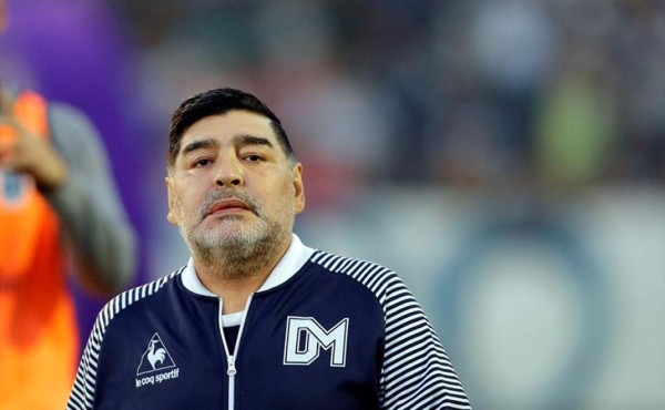 Maradona sobre aspiraciones de Riquelme: 'Se vendió al mejor postor'