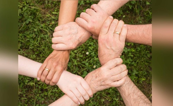 Quiere saber cómo es el poliamor