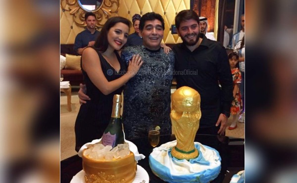 Maradona explota contra sus hijas por no felicitarlo en su cumpleaños