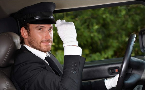 Dice que no es 'gay', pero extraña a su chofer