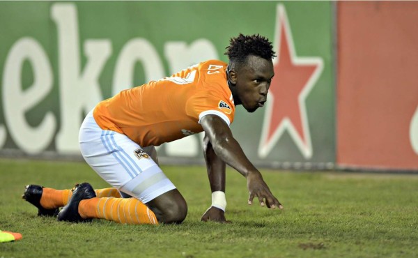 Alberth Elis: 'Esperamos dar goles en estos juegos eliminatorios”