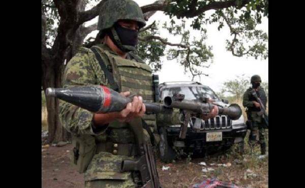 Internet, lanzacohetes y cocineras, los 'lujos' del 'Chapo' en su refugio