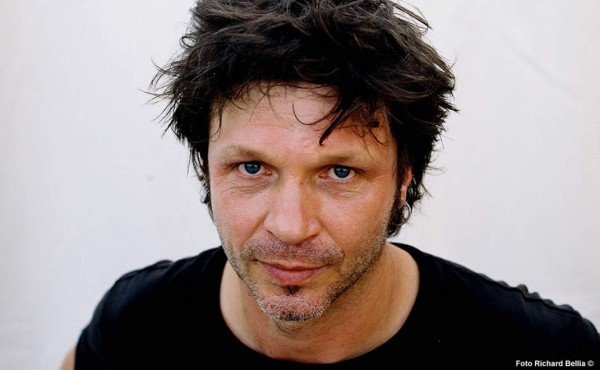 Polémica por portada con cantante francés que mató a la actriz Marie Trintignant