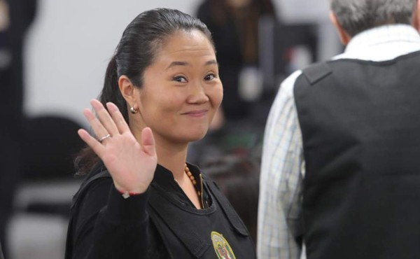 Keiko Fujimori sale de la cárcel entre vítores de sus seguidores  