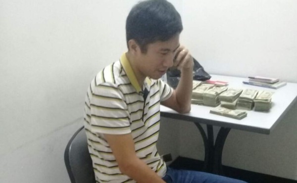 Detienen con 65 mil dólares a ciudadano chino en el aeropuerto de San Pedro Sula