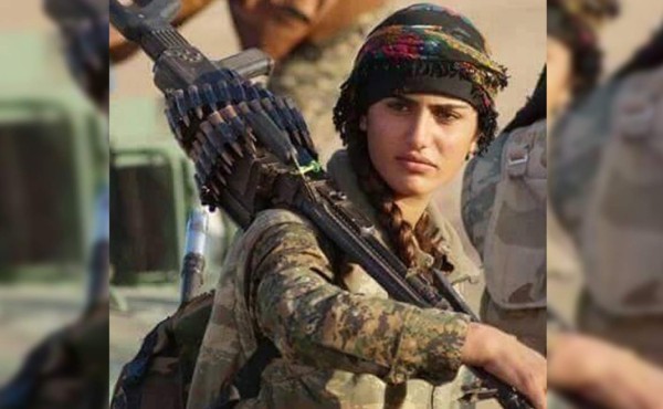 Muere 'la doble' de Angelina Jolie a manos del Estado Islámico