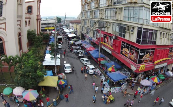 Construirán plazas para que vendedores dejen las calles