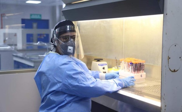 Salud asegura que no hay casos de reinfección por covid en Honduras