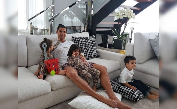 Cristiano Ronaldo enfrenta problemas para trabajar desde casa durante cuarentena