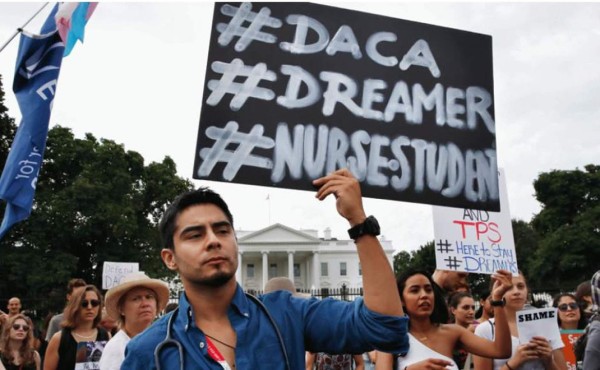 El Senado de EUA debatirá en enero ley para regularizar jóvenes indocumentados