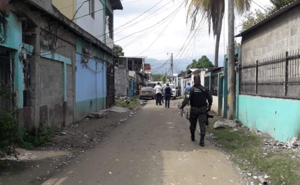Hombre es asesinado a puñaladas en La Pradera de San Pedro Sula